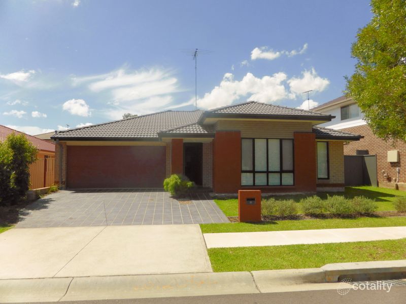 8 Scott St, Ropes Crossing, NSW 2760