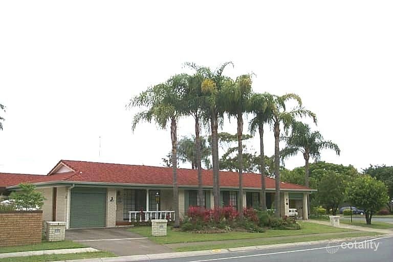 2/42 Duet Dr, Mermaid Waters, QLD 4218