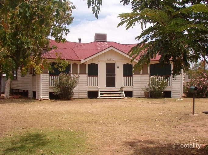 10 Deverell St, Charleville, QLD 4470