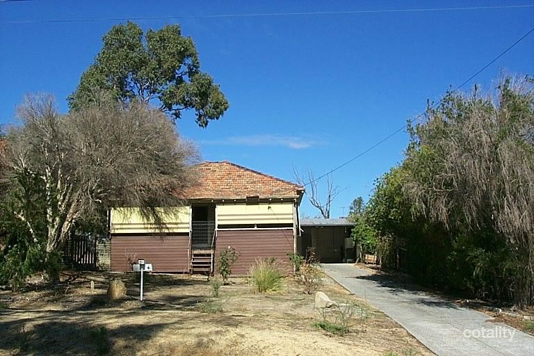 7 Meelah Way, Koongamia, WA 6056