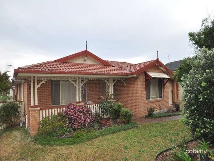 11 St Lawrence Ave, Blue Haven, NSW 2262