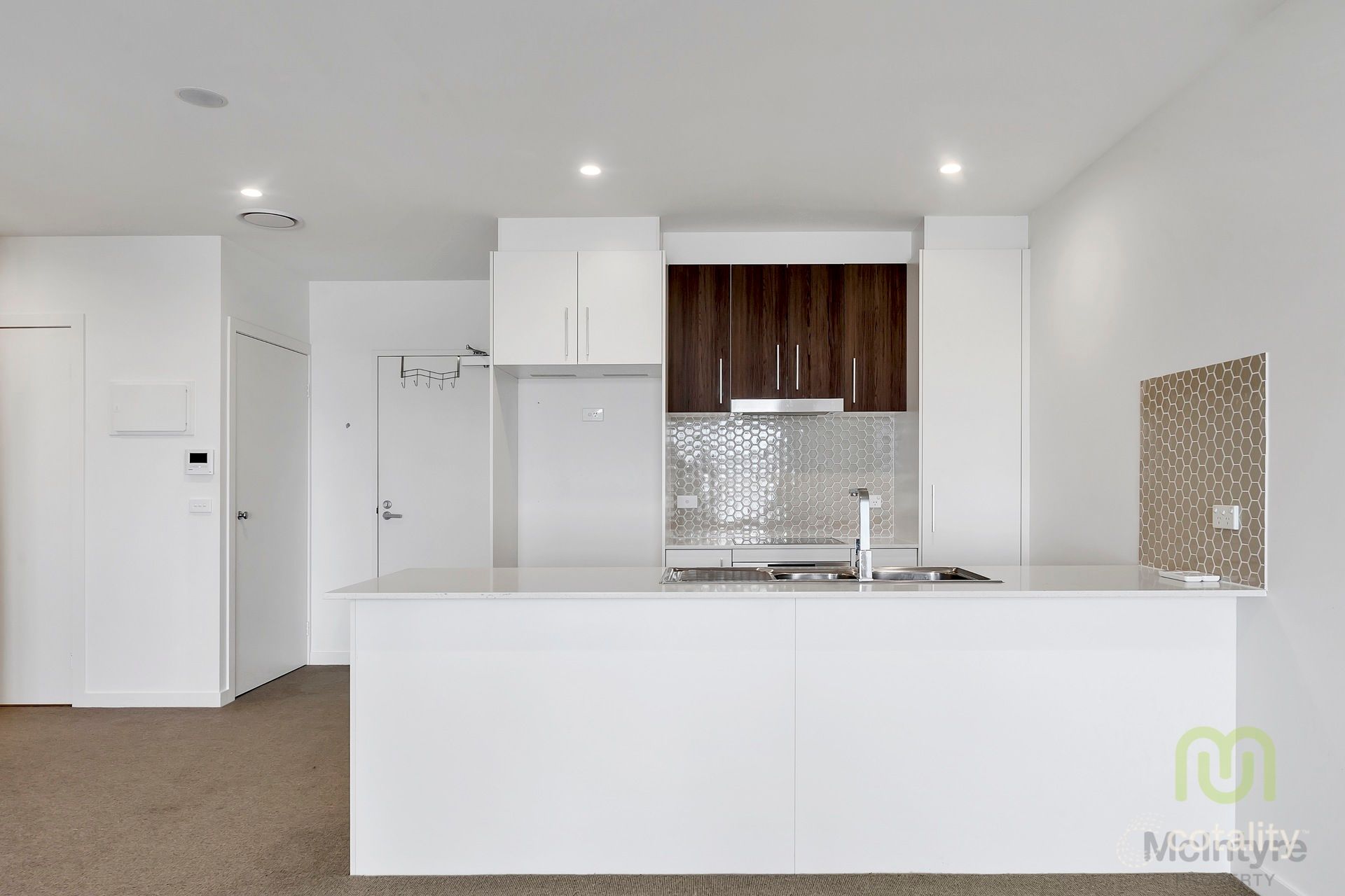 20/120 John Gorton Dr, Coombs, ACT 2611