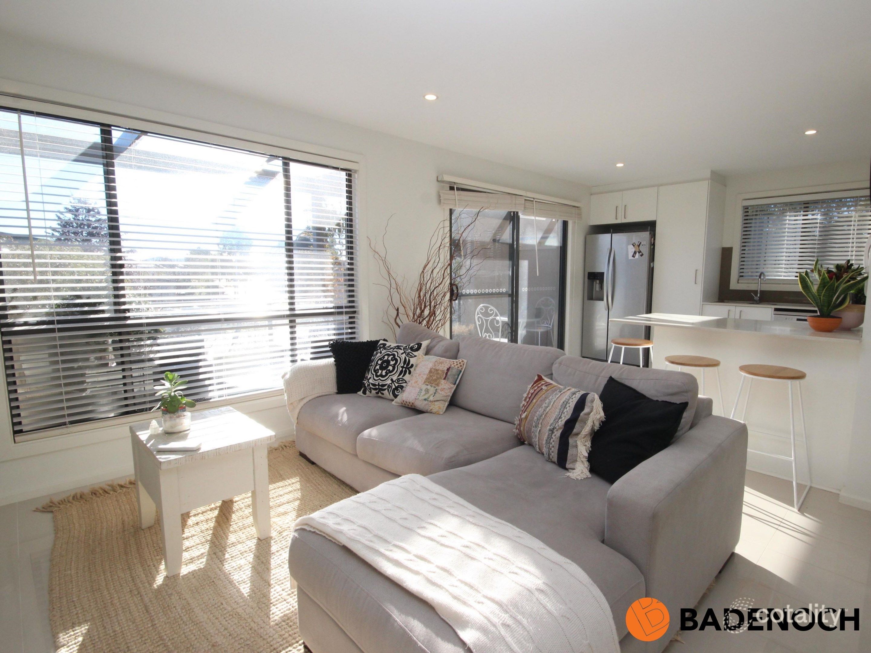 8/52 Jeff Snell Cres, Dunlop, ACT 2615