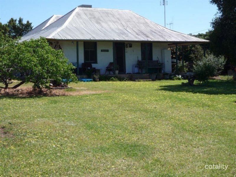 3 Outram St, St Arnaud, VIC 3478