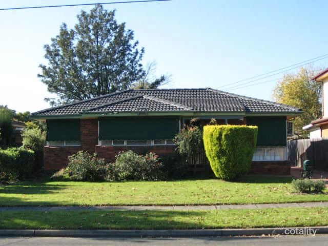 21 Vianney Cres, Toongabbie, NSW 2146