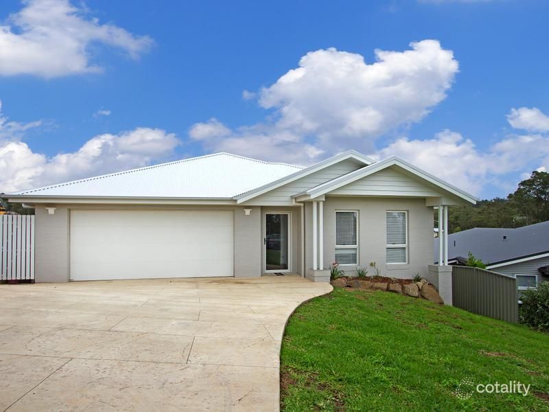 14 Mawson Pl, Sunshine Bay, NSW 2536