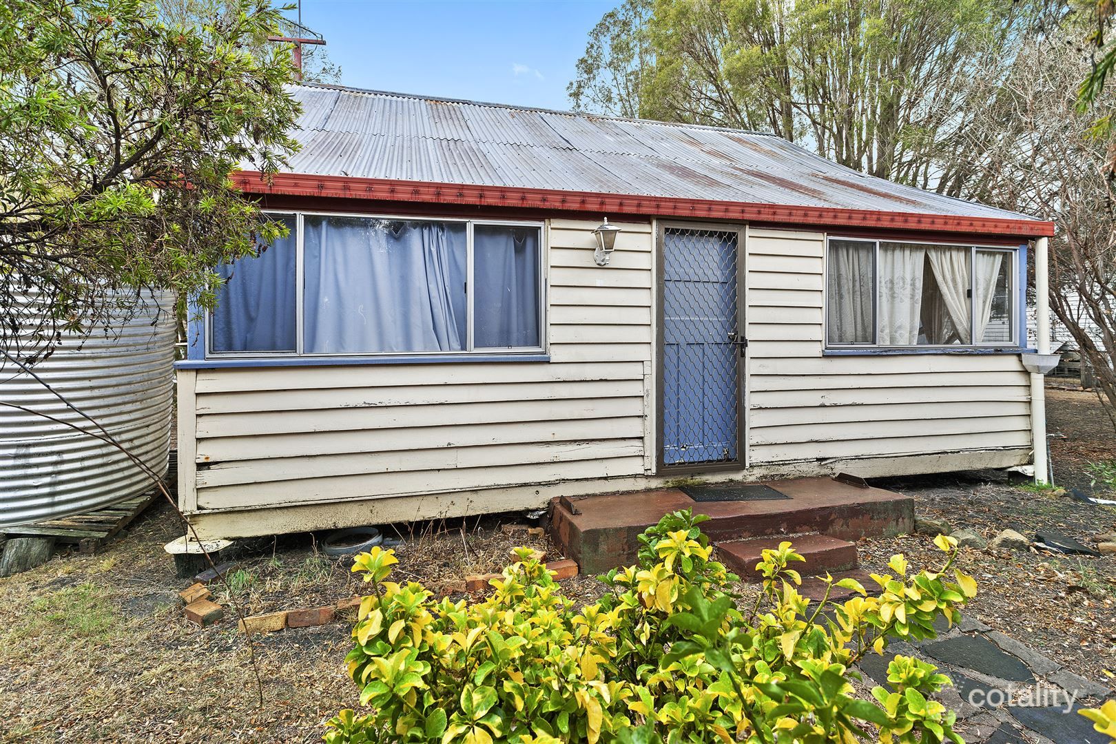 24 Davenport St, Clifton, QLD 4361