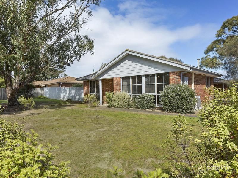 1/4-6 St Catherines Ct, Mornington, VIC 3931
