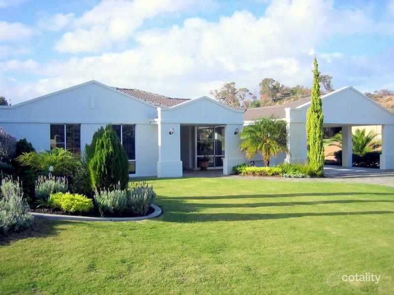 2 Minga Ct, South Bunbury, WA 6230