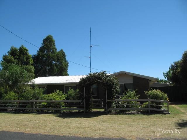 97a Oak St, Chinchilla, QLD 4413