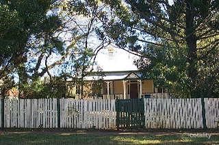 27 Anzac Ave, Newtown, QLD 4350