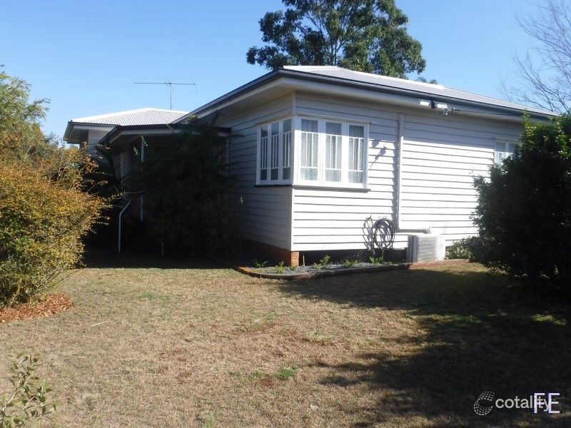 27 Arthur St, Kingaroy, QLD 4610