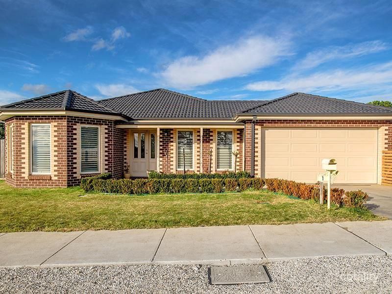 1 Finnigan Rd, Gisborne, VIC 3437