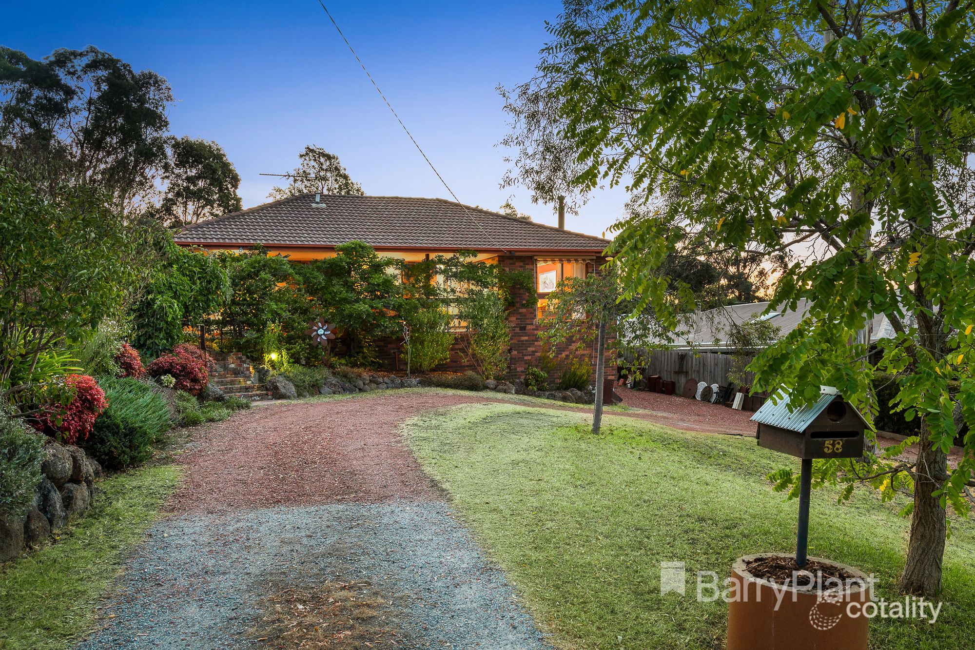 58 Bambara Rd, Hurstbridge, VIC 3099