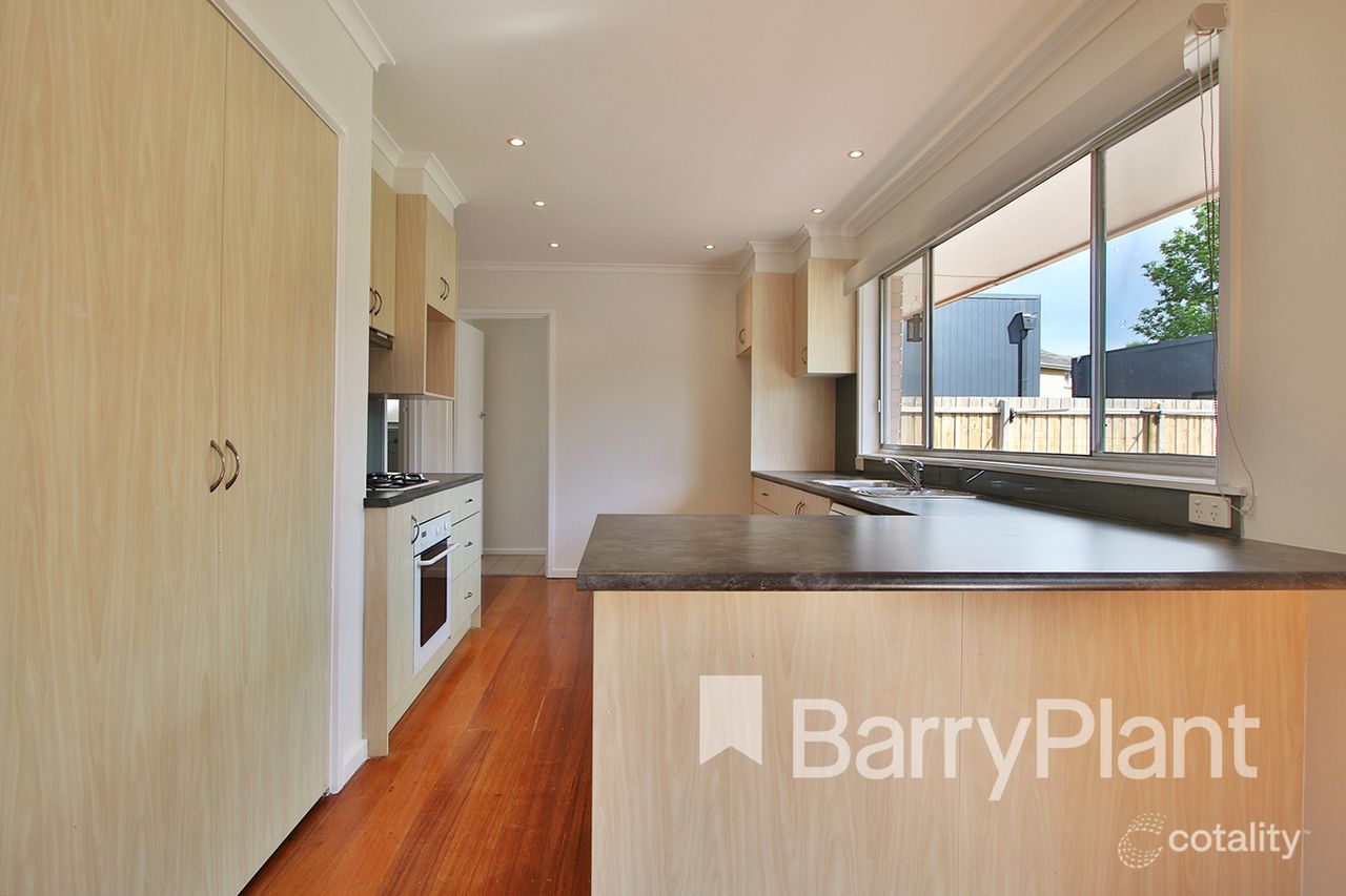 11 Darren Ave, Bundoora, VIC 3083