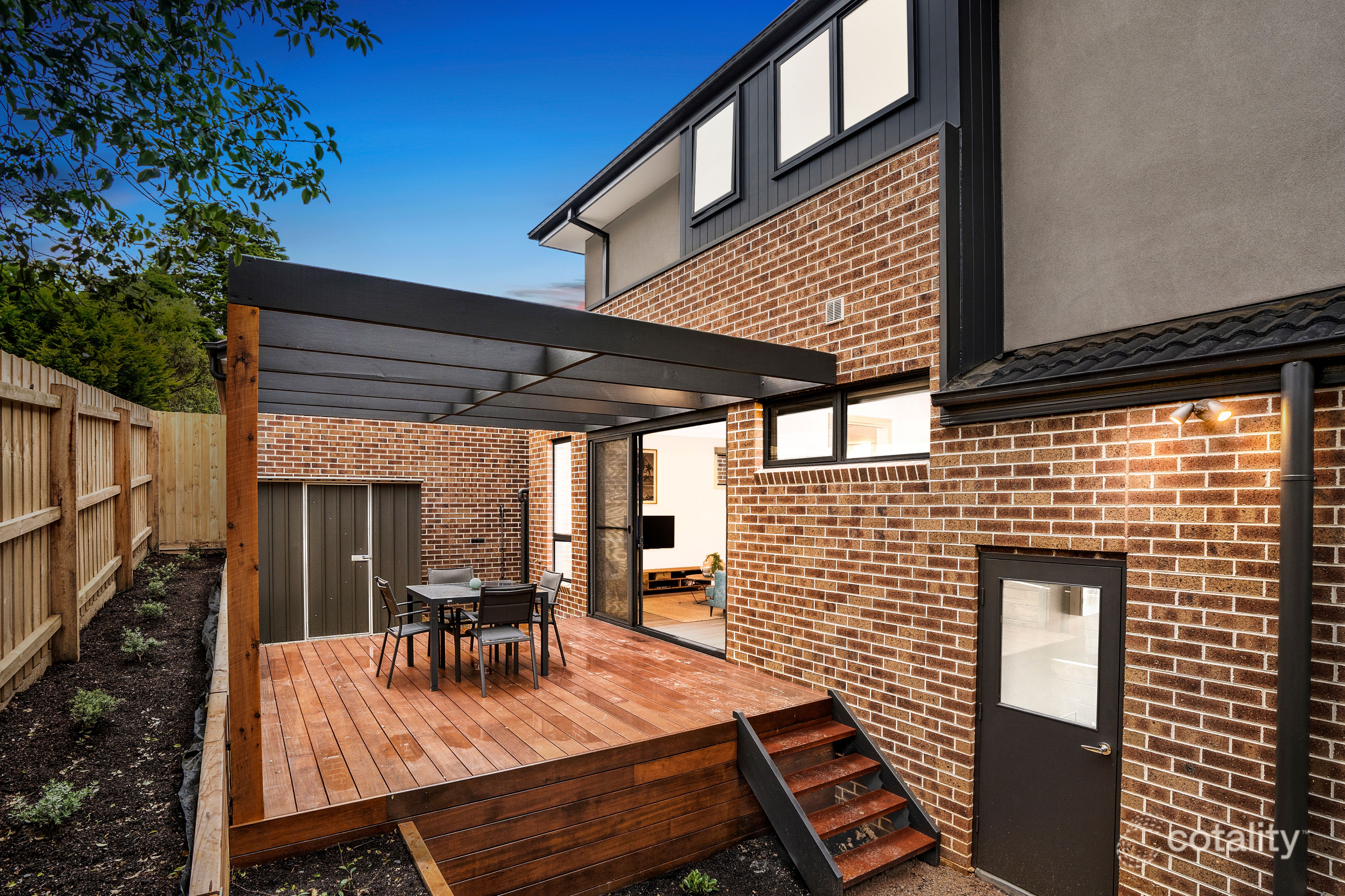 2/38 Belmont Rd W, Croydon South, VIC 3136