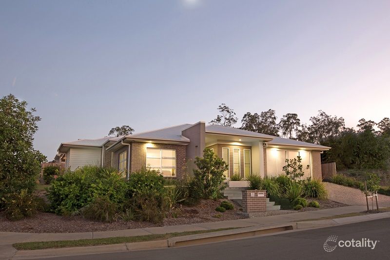 2 Dee St, Deebing Heights, QLD 4306
