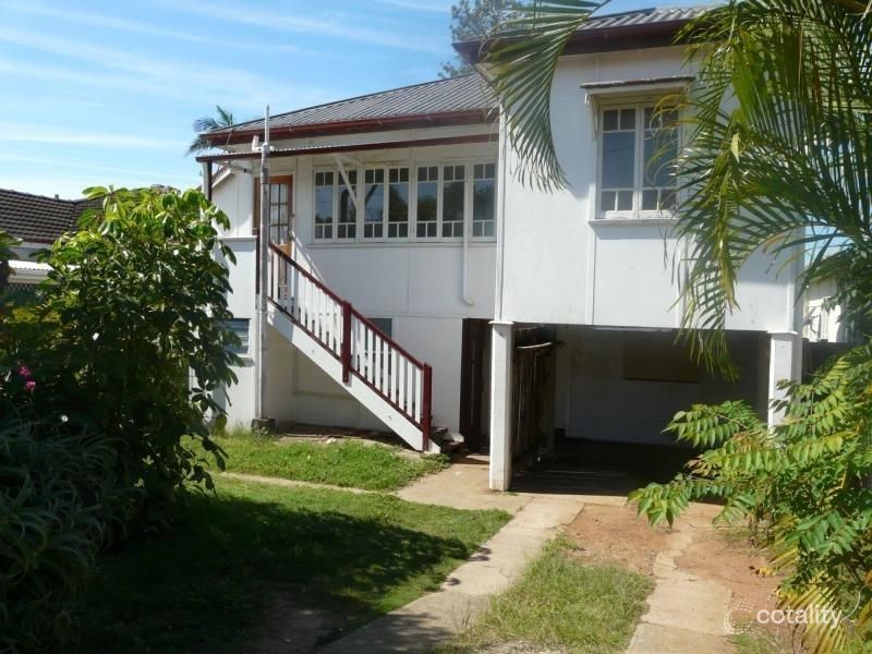 224 Prince Edward Pde, Scarborough, QLD 4020