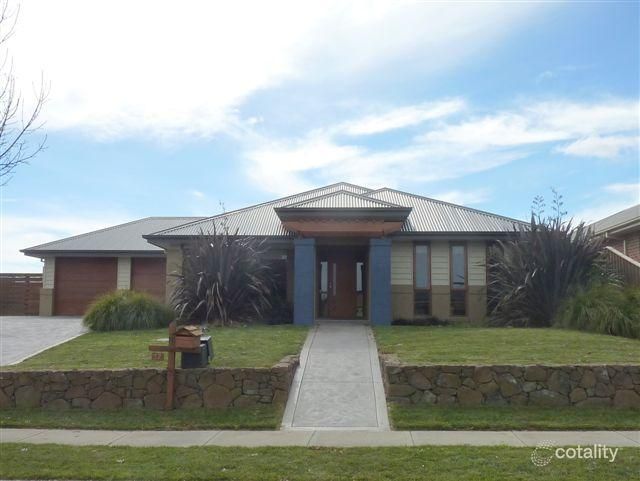 17 Kingsbury Cct, Bowral, NSW 2576