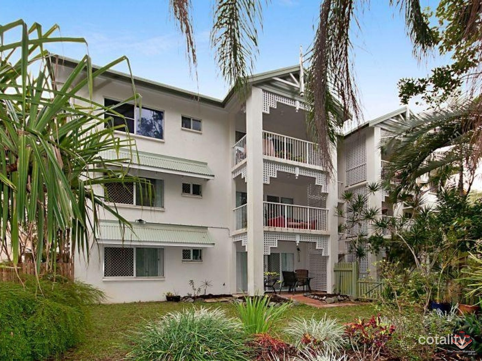 193-199 Mayers St, Manoora, QLD 4870