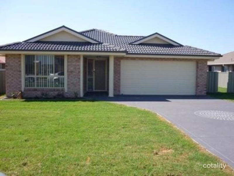 51 Niven Pde, Rutherford, NSW 2320