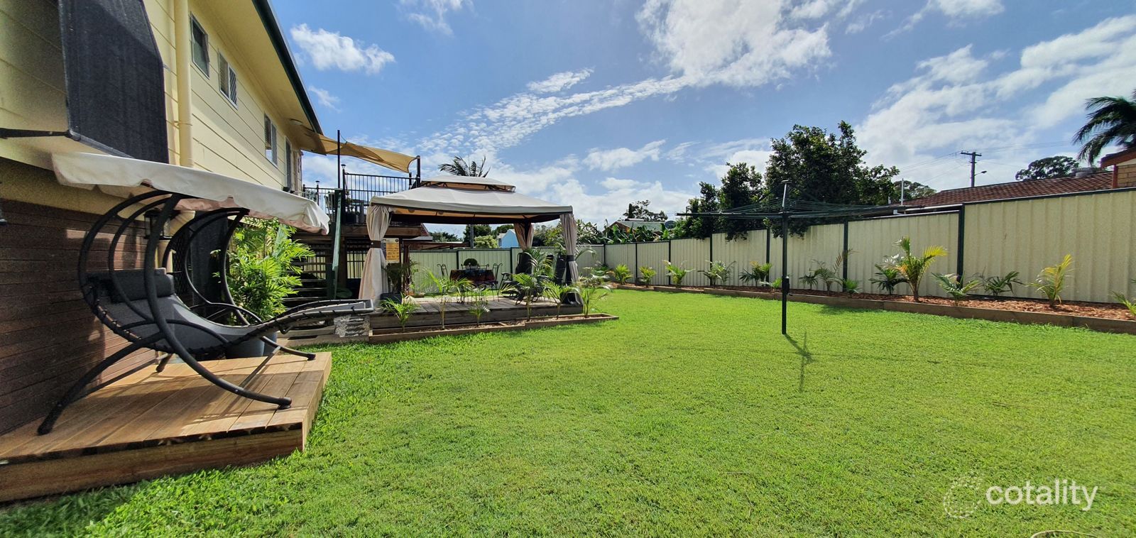 33 Saunders St, Point Vernon, QLD 4655