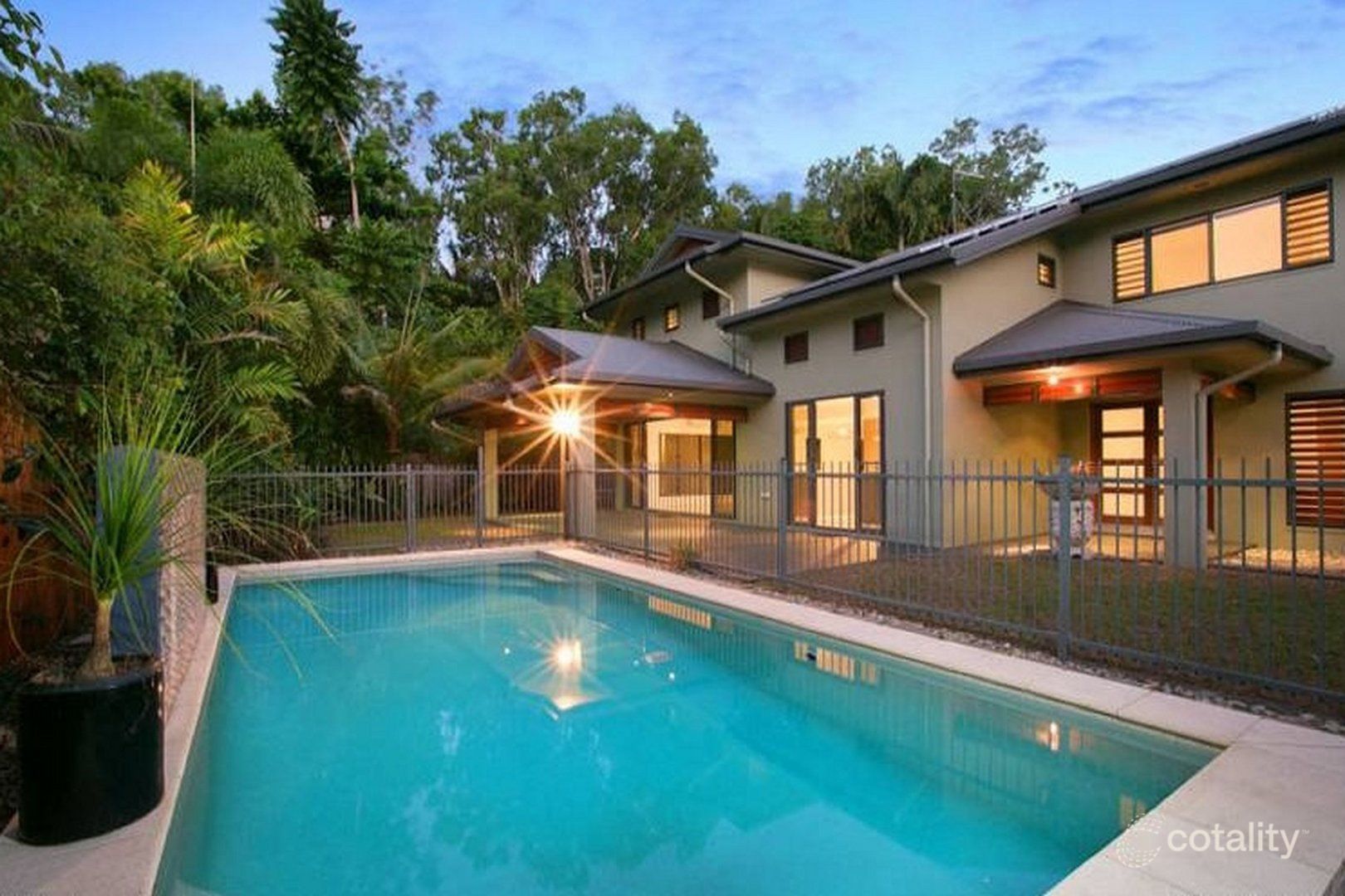 14 Barrier Cl, Clifton Beach, QLD 4879