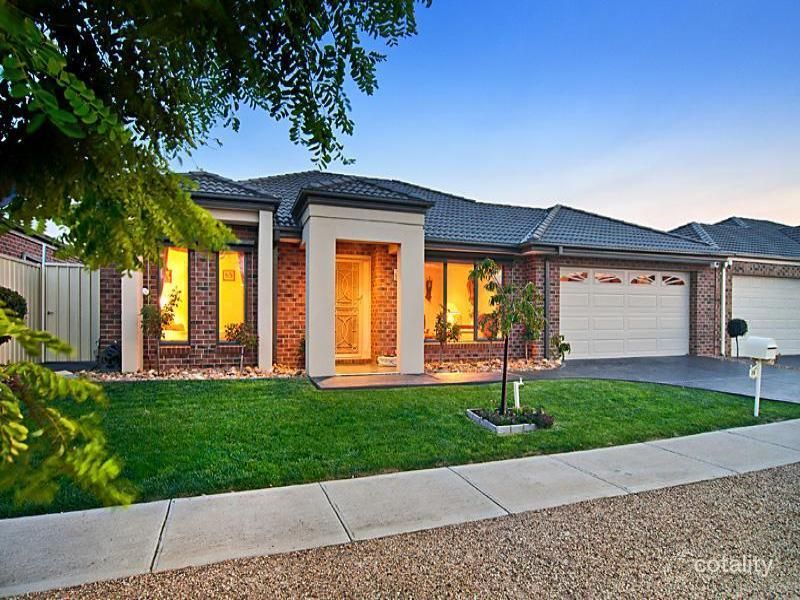 28 Paul Harris Dr, Melton West, VIC 3337