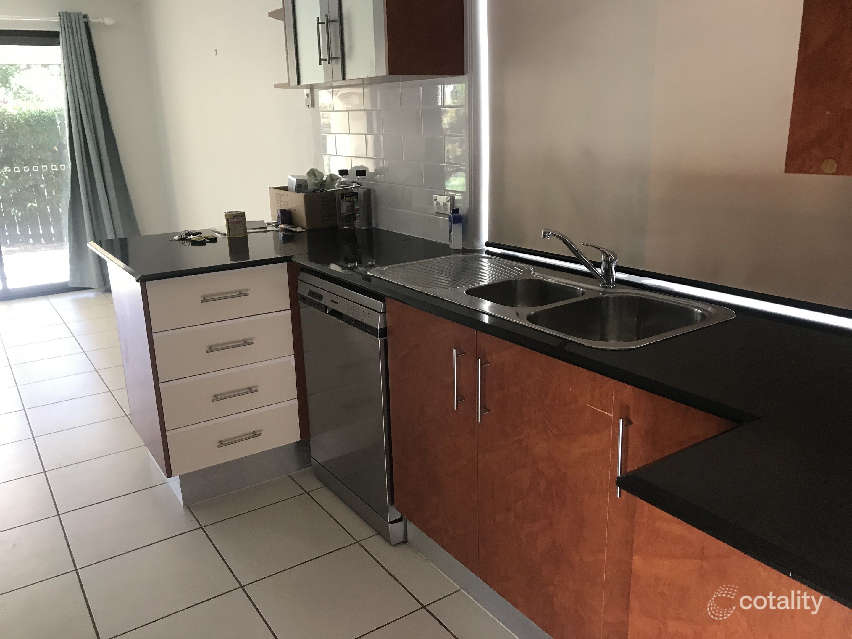 2/33 Melinda St, Southport, QLD 4215