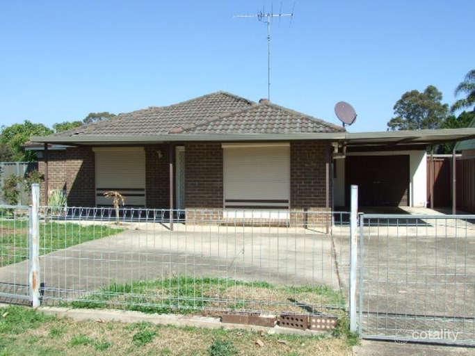 1 Middleton Cres, Bidwill, NSW 2770