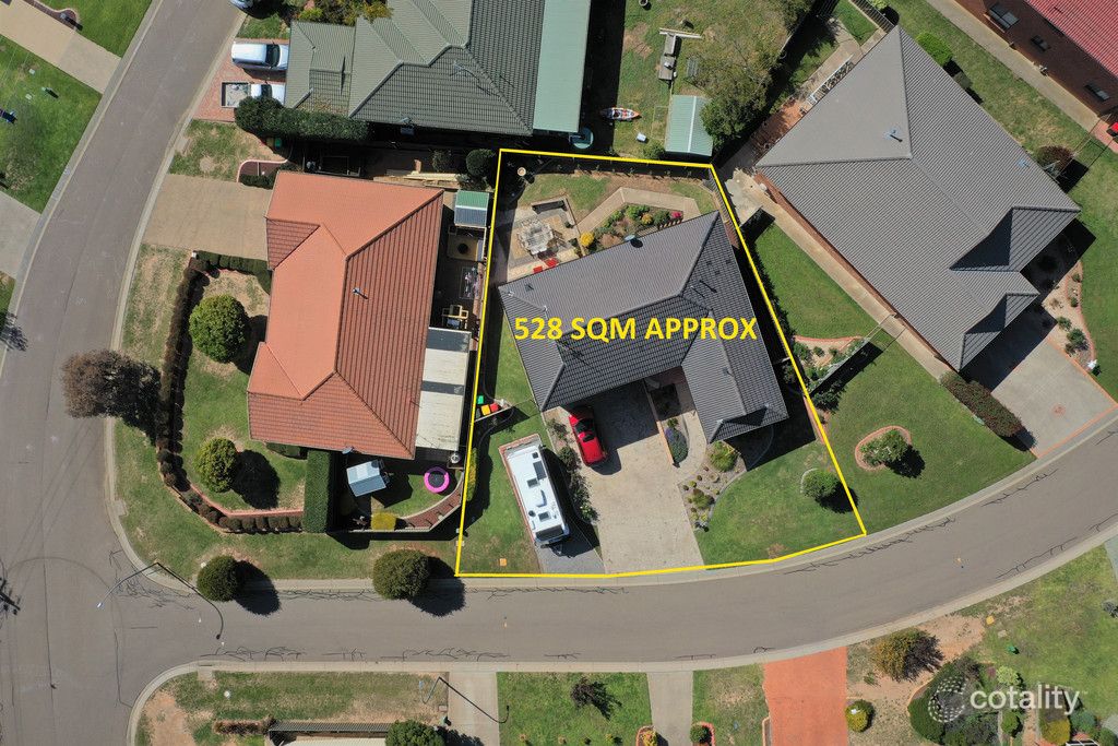 4 Samuel Pl, Goulburn, NSW 2580