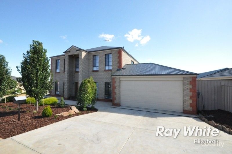 22 Chelmsford St, Craigmore, SA 5114