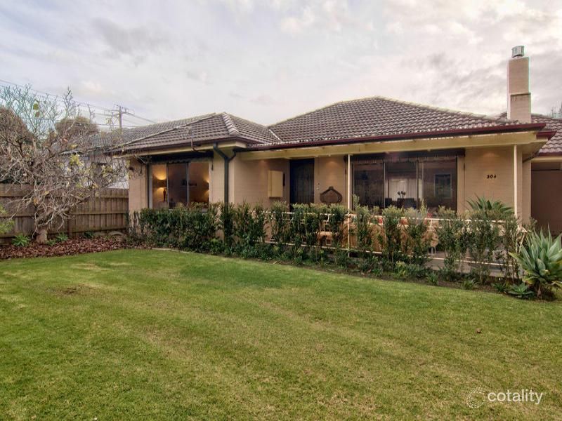 304 Jones Rd, Somerville, VIC 3912
