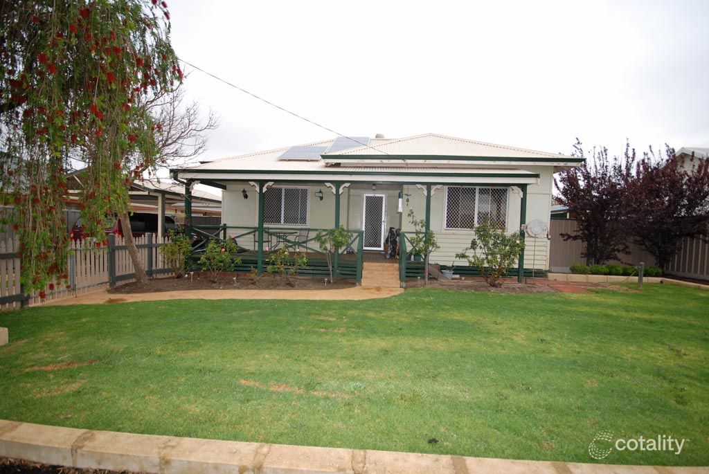 59 Clayton Rd, Narrogin, WA 6312