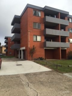 2/11 Crest Rd, Crestwood, NSW 2620