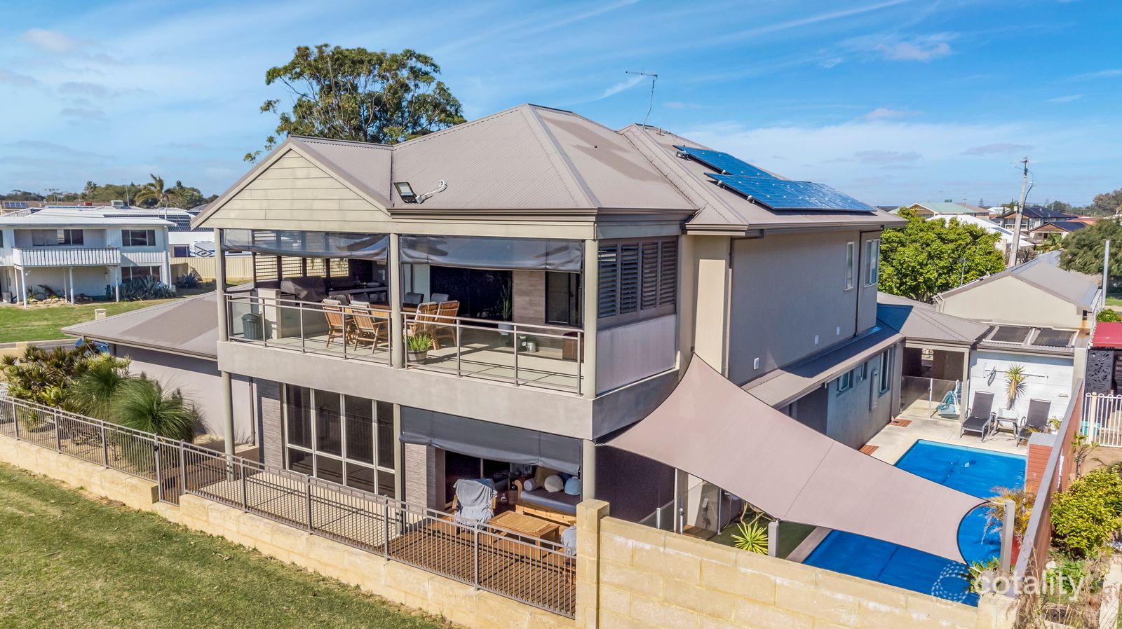 42 Leighton Rd E, Halls Head, WA 6210