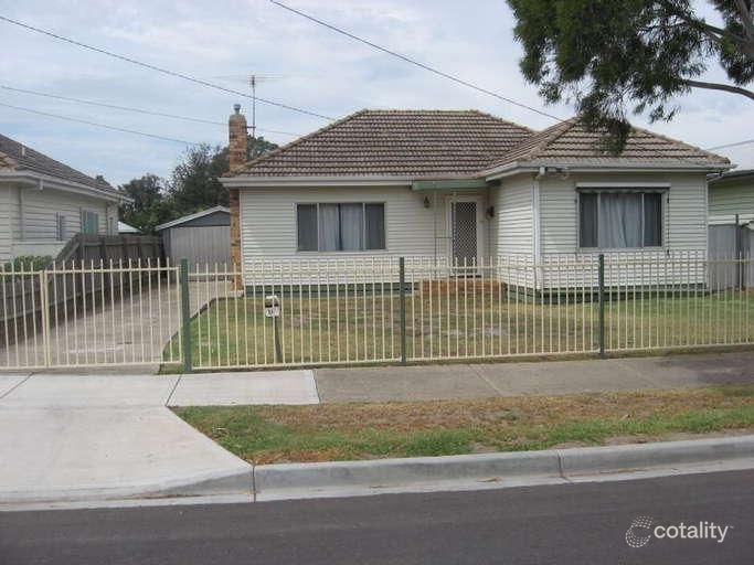 14 Baynton Ave, Sunshine North, VIC 3020
