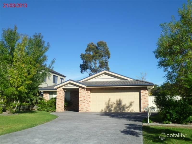 14 Freesia Cres, Bomaderry, NSW 2541
