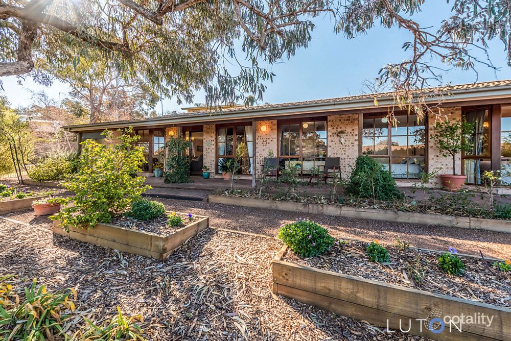 14 Meston Pl, Fadden, ACT 2904