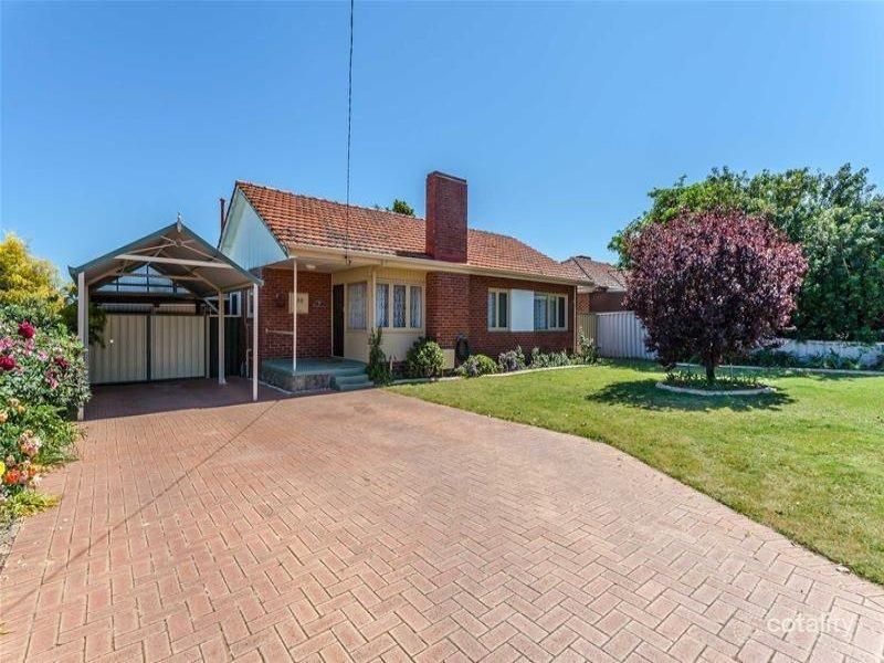 30 Donaldson St, Queens Park, WA 6107