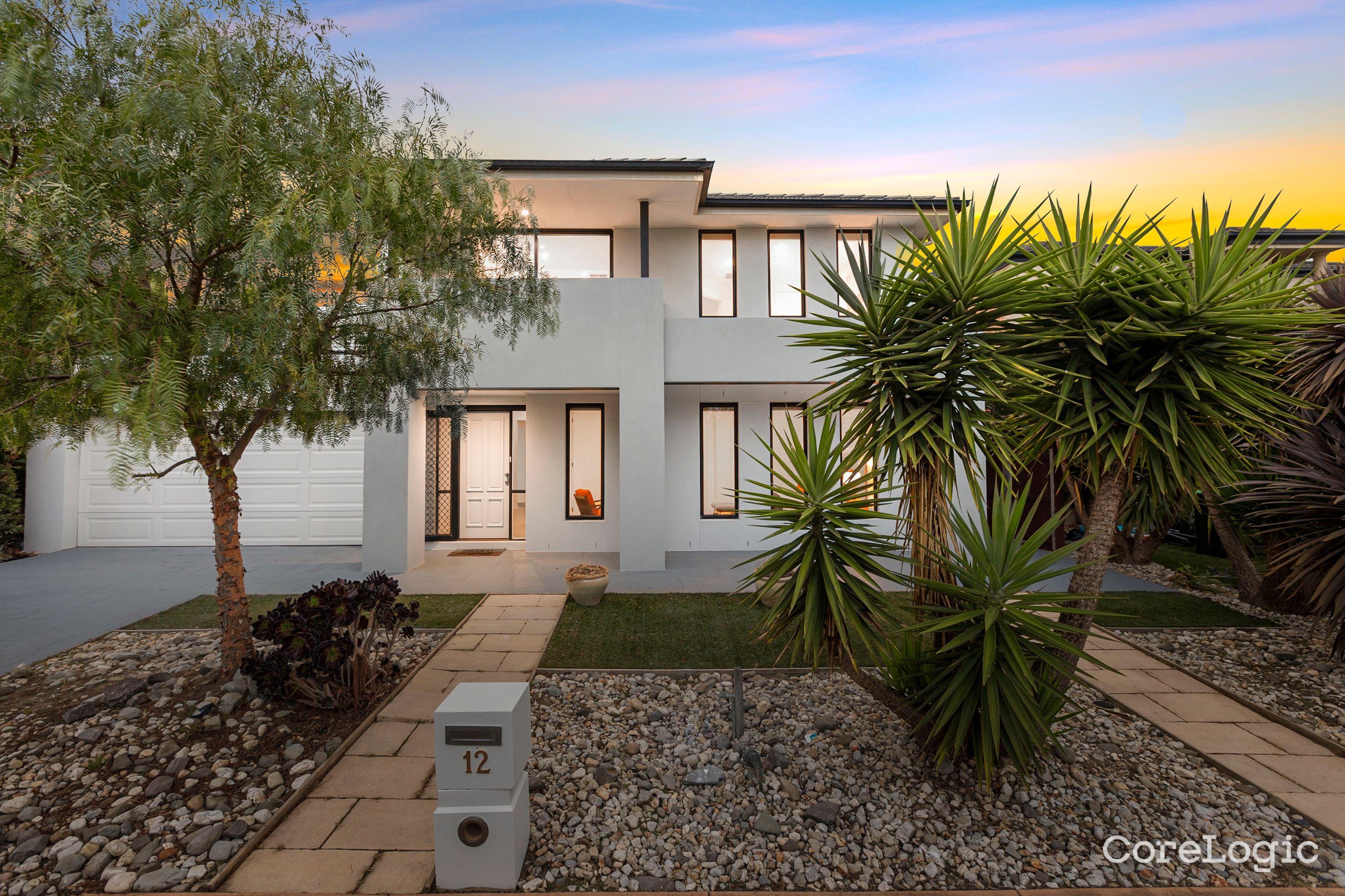 12 South Shore Ave, Point Cook, VIC 3030