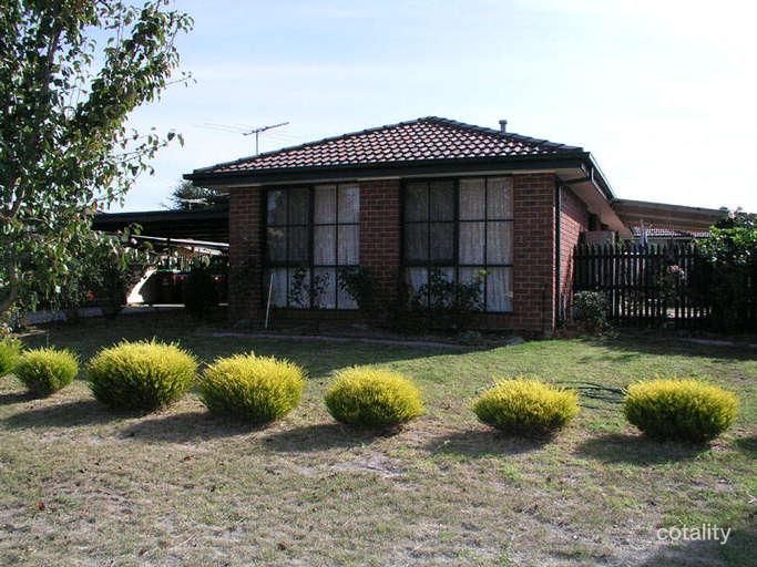 9 Tara Ct, Hallam, VIC 3803