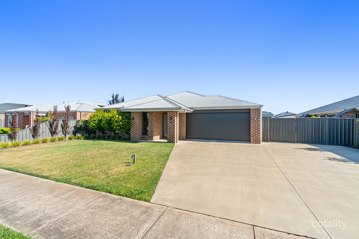 18 Hillcrest Dr, Maffra, VIC 3860
