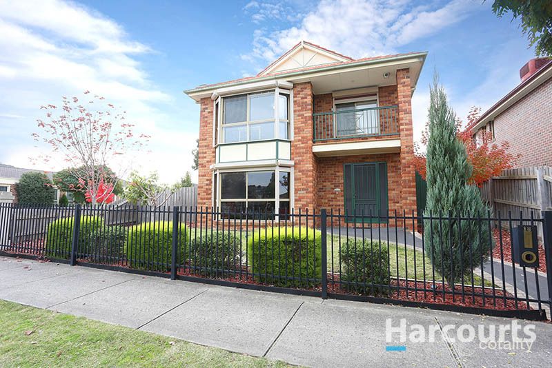 18 Elysee Ave, South Morang, VIC 3752