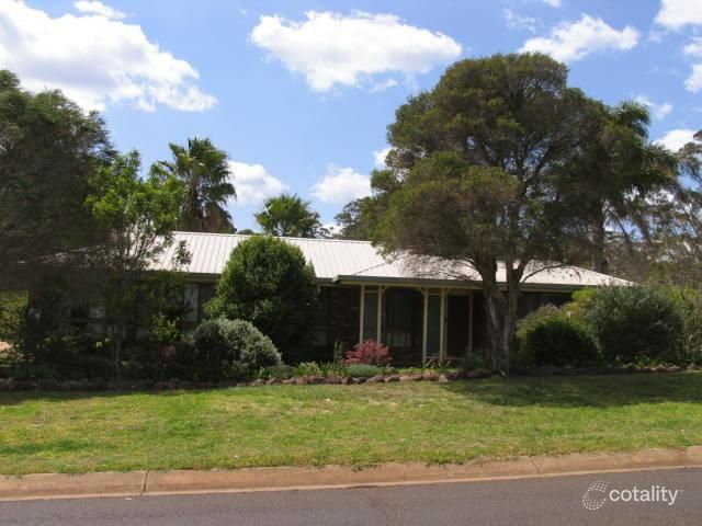 28 Cawdor Rd, Highfields, QLD 4352