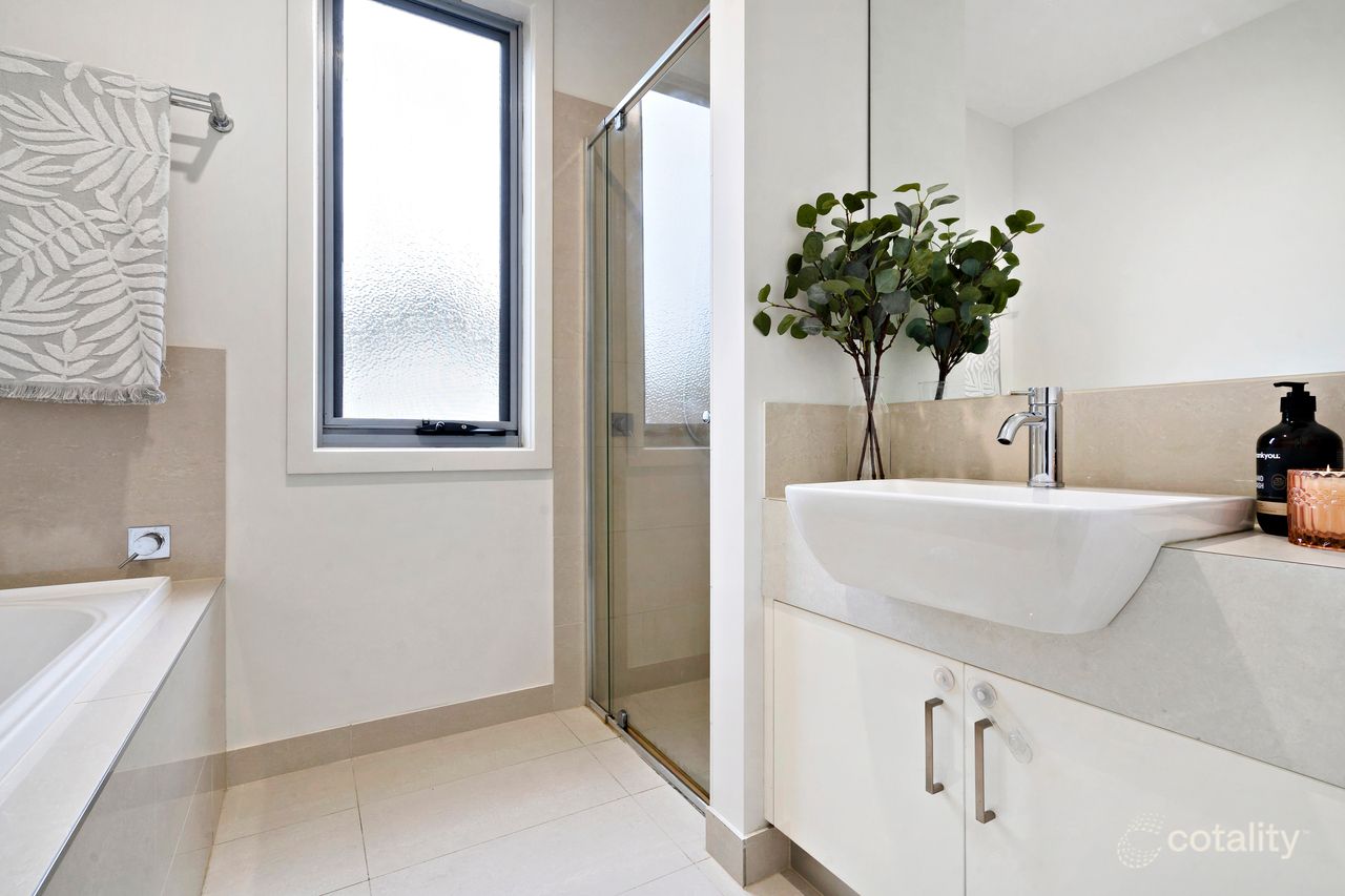 2/49 Margot St, Chadstone, VIC 3148