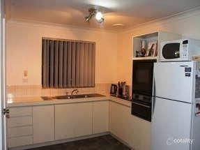 2/20 Charlton Pl, Thornlie, WA 6108