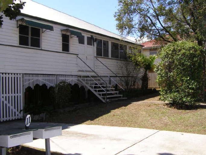 11 Venner Rd, Annerley, QLD 4103