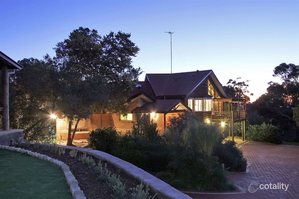 60 West Tce, Kalamunda, WA 6076