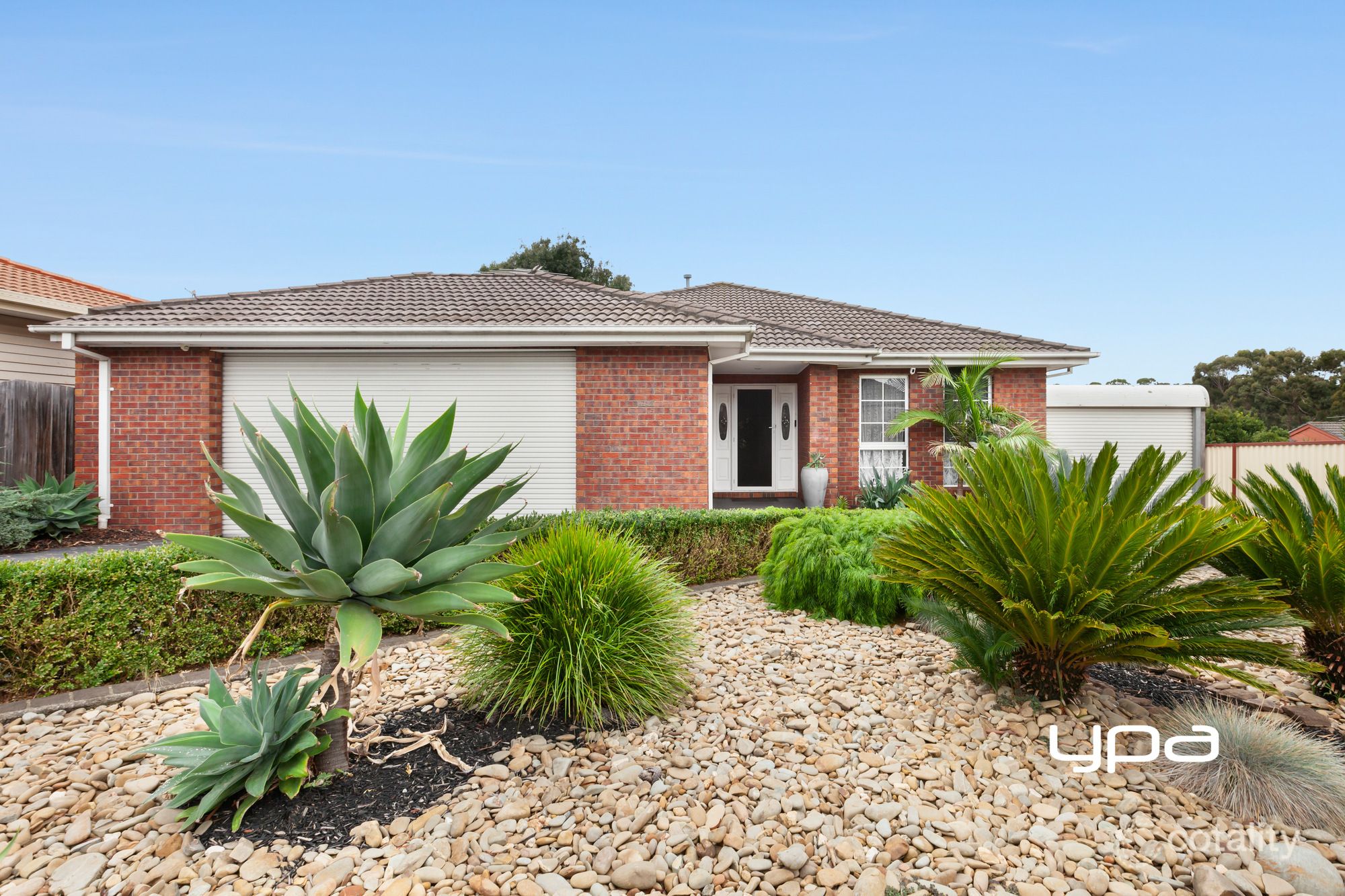 24 Woodstock Cl, Sunbury, VIC 3429